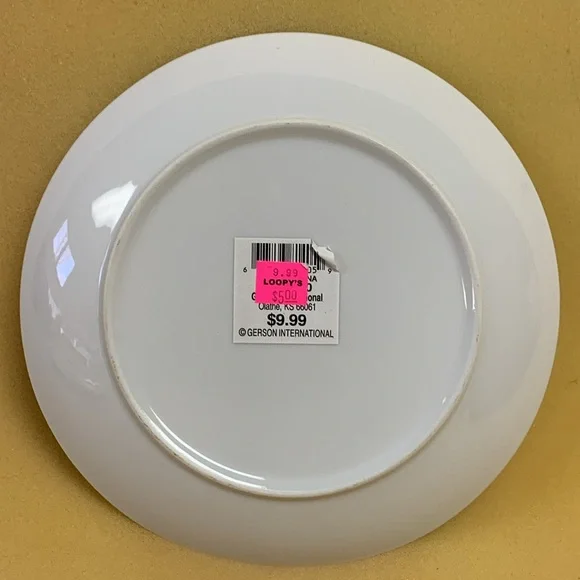 Hark & Gloria Snowflake Plates - Picture 7 of 8